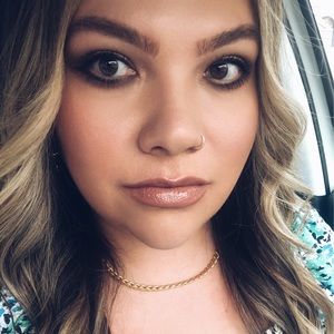 Meet your Posher, Megan